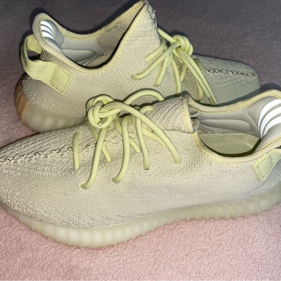 Adidas Yeezy Boost 350 V2 - Picture 1 of 7